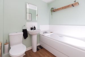 Family Bathroom- click for photo gallery